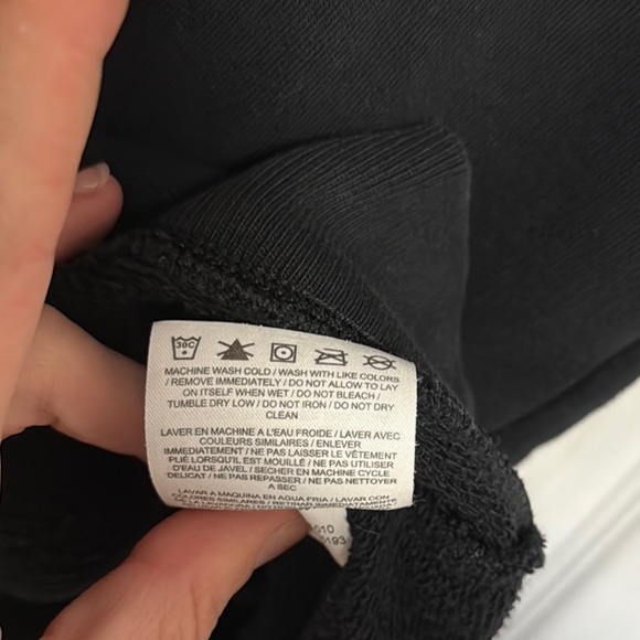 Nike Black and Off-White Logo Tee - Picture 5 of 10